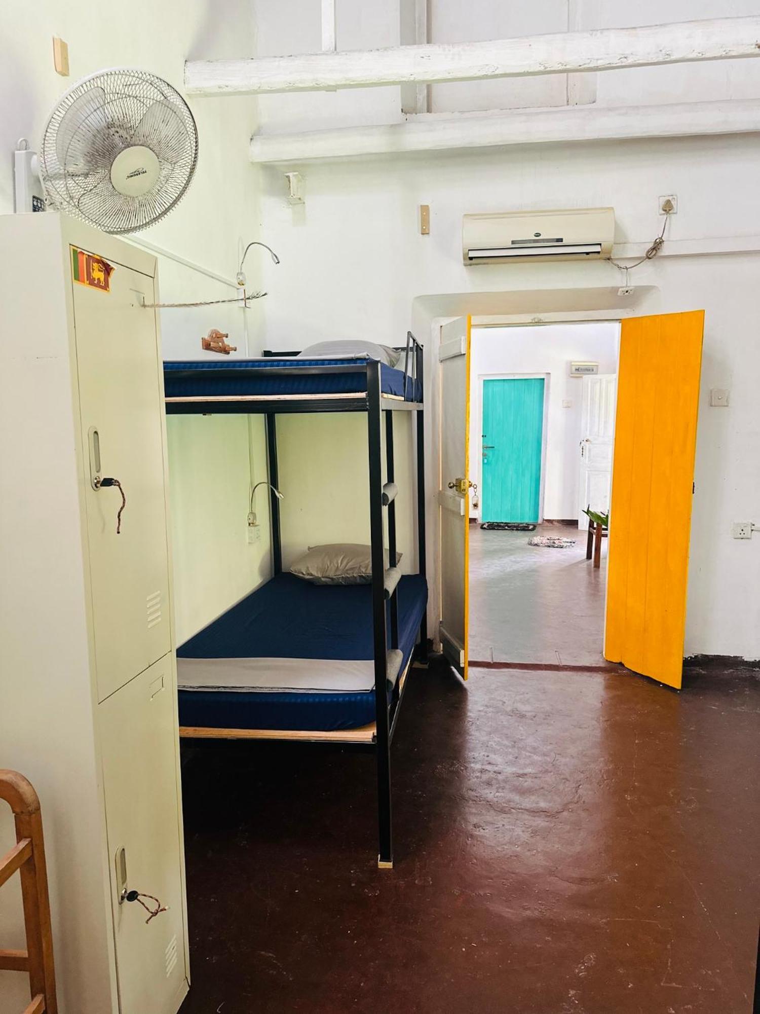 Happy Bunk Hostel Weligama Zimmer foto