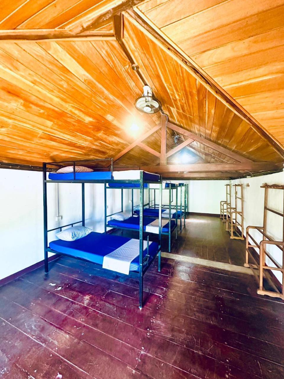 Happy Bunk Hostel Weligama Exterior foto